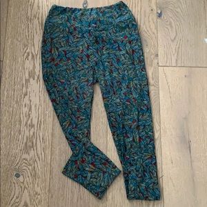 Lularoe Feather Leggings